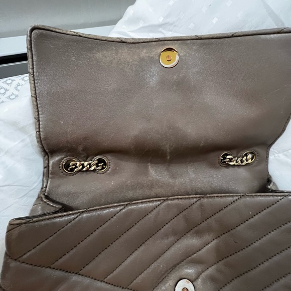 Tory Burch Kira Chevron Convertible Shoulder Bag - Picture 10 of 12